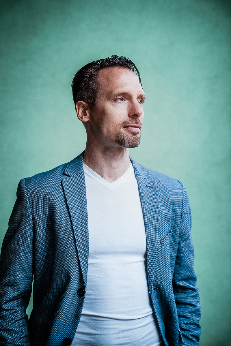 1200px_lumbago_promo_2_043-dani-hoch 1200px_lumbago_promo_2_043-dani-hoch